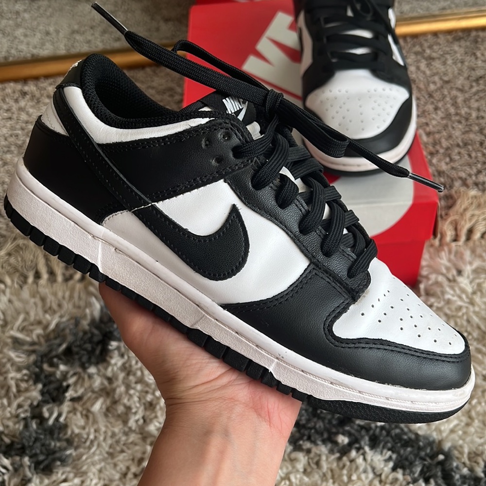 Nike Panda Dunk lows